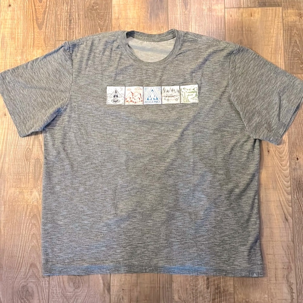 Ascend outdoors tee. Grey. Perfect condition.